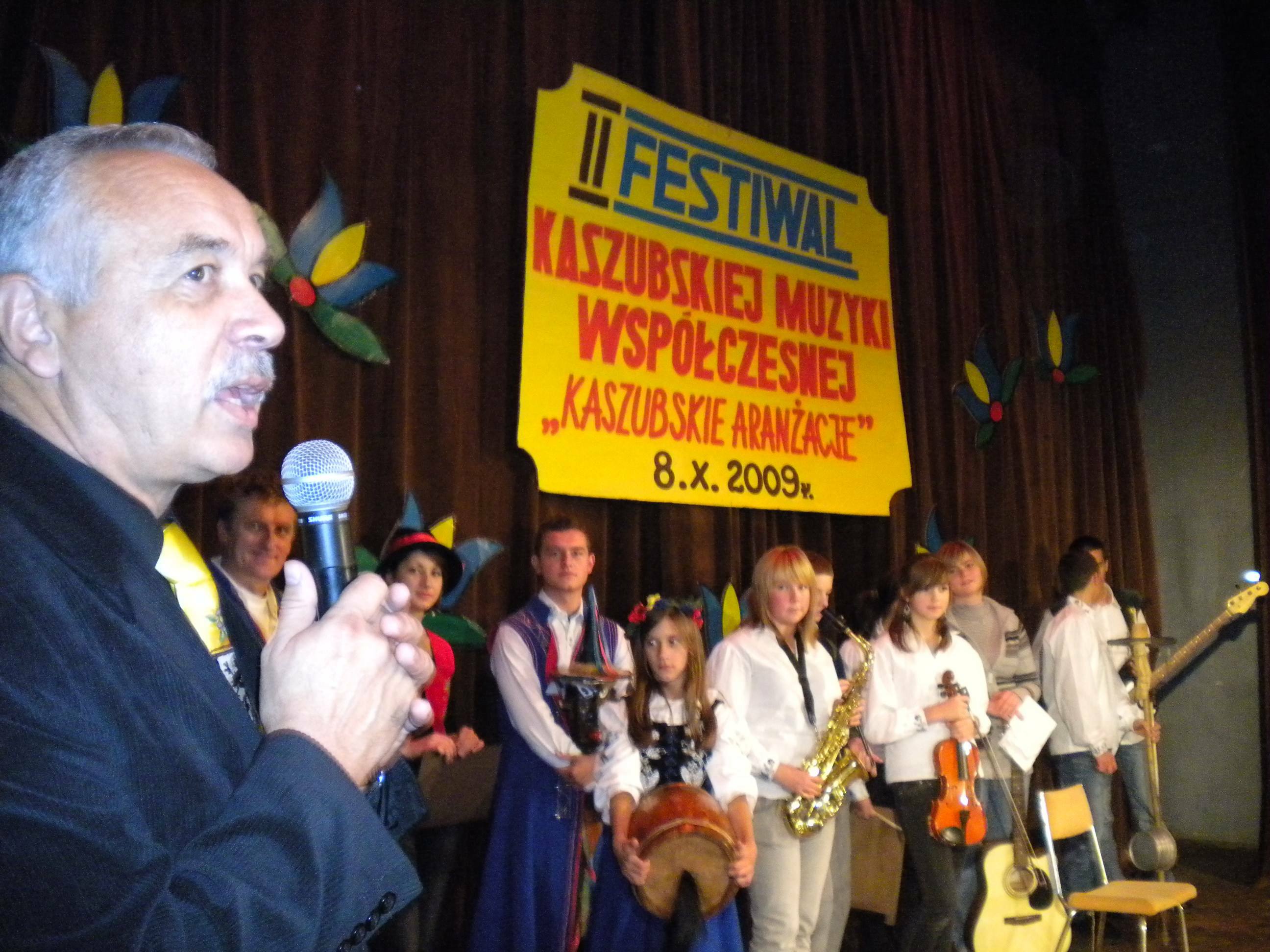 We dwa konie w Bytowie. Kabaretowe śpiewanie