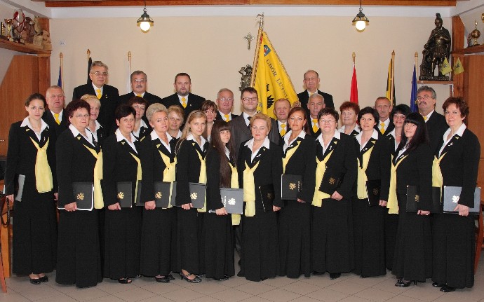 Lutnia na stronie. Chór w sieci