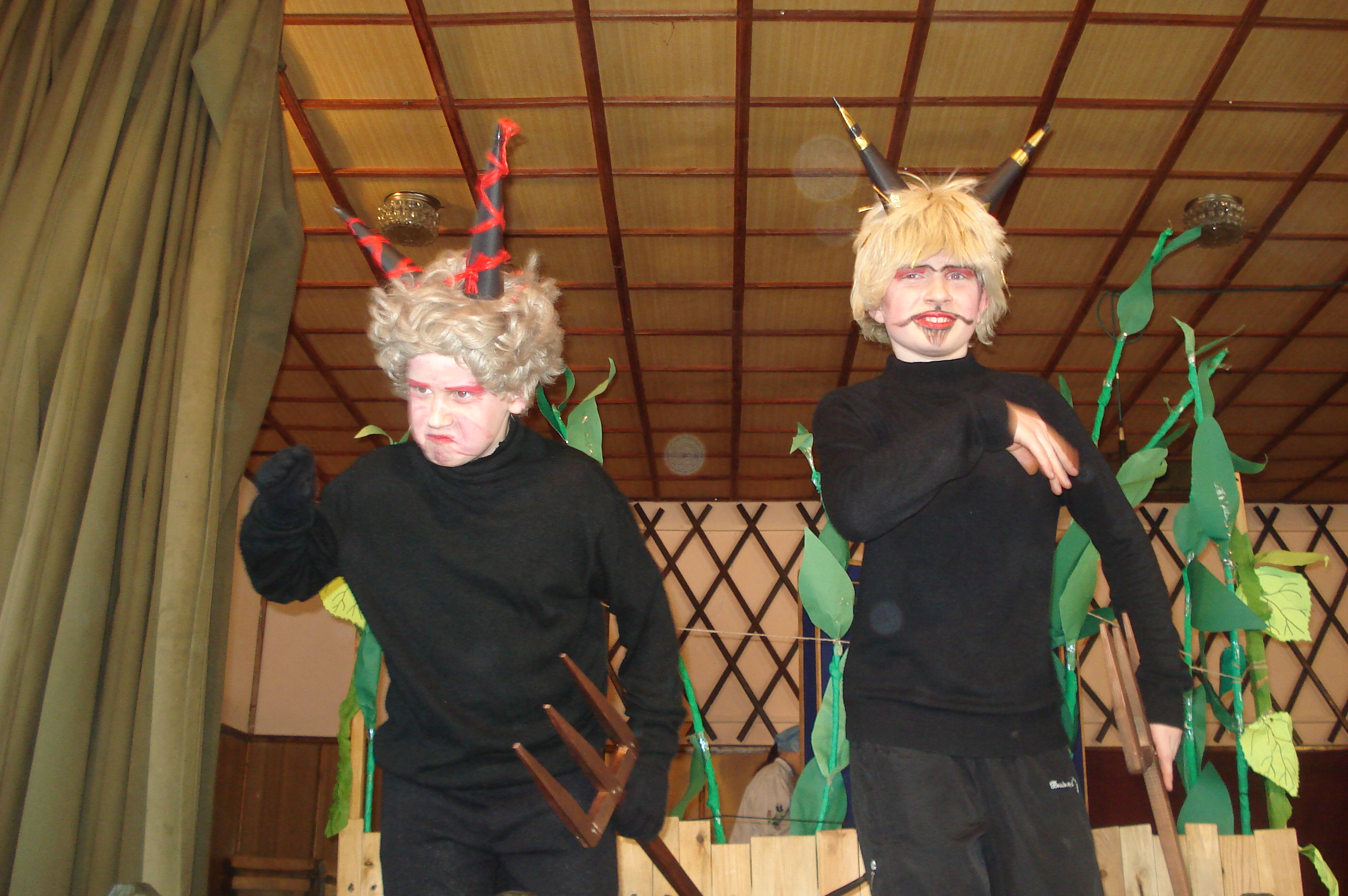 „Kaszëbskô Bina”. Teatr w Sierakowicach